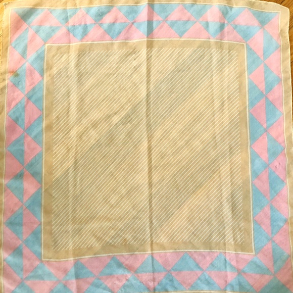 VINTAGE 70s Geo Tan Large Flowy Scarf - Picture 2 of 3